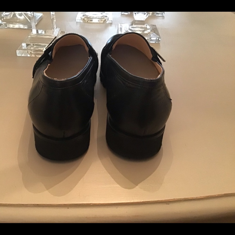 Women’s Black Leather Zipper-Trim Loafers - Picture 6 of 9